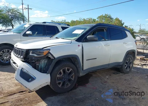2018 Jeep Compass Trailhawk 4X4 z USA, uszkodzony, nr VIN 3C4NJDDB8JT307538